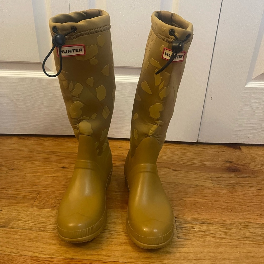Hunter Mustard Rain Boots